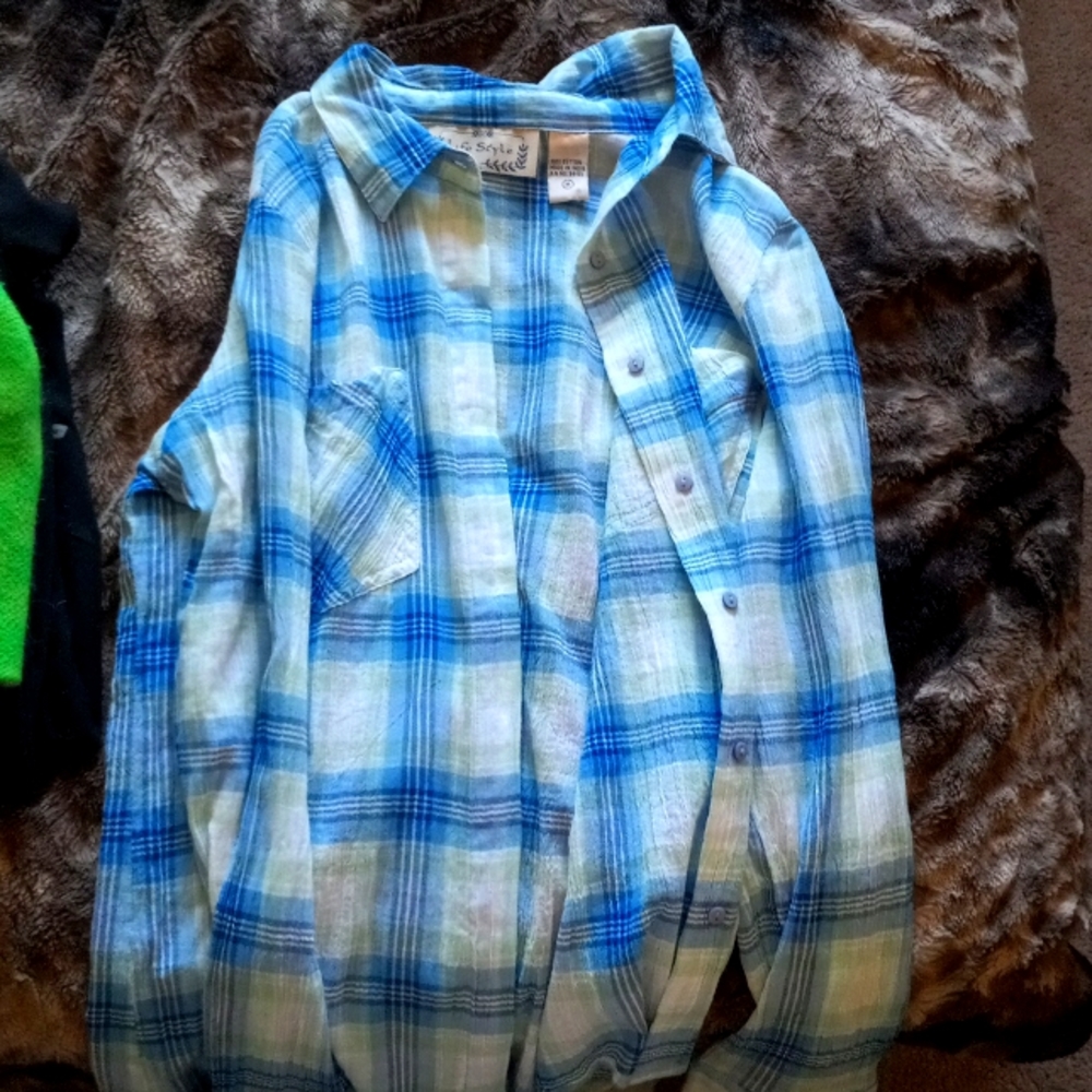 Blue/Teal Button Down Blouse